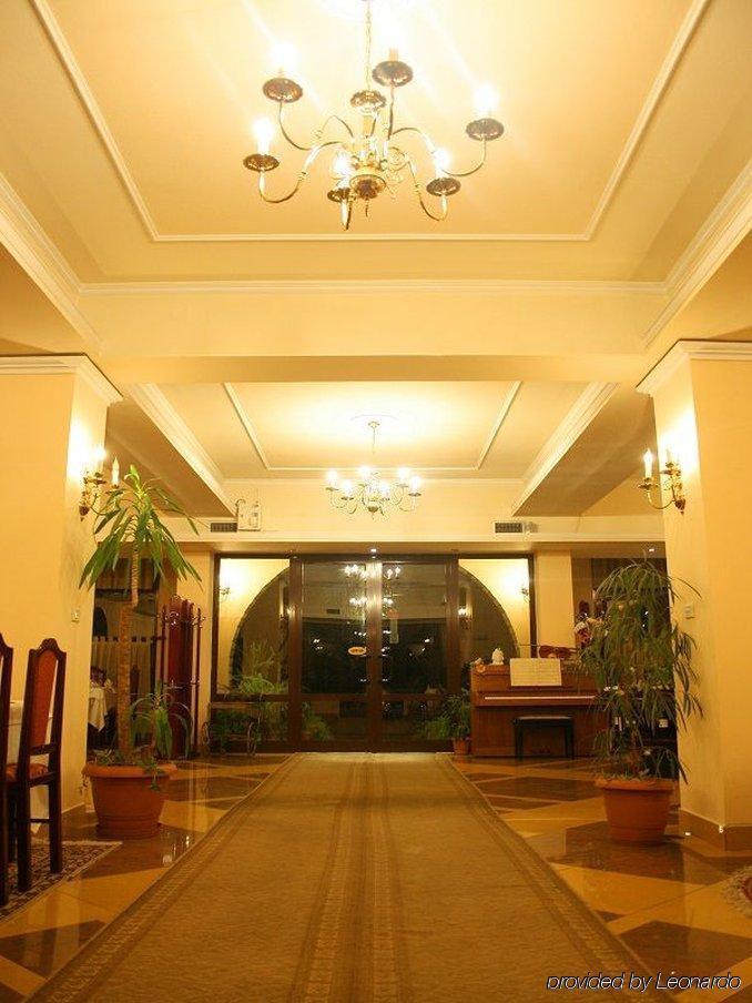 Baron 3* Tirana