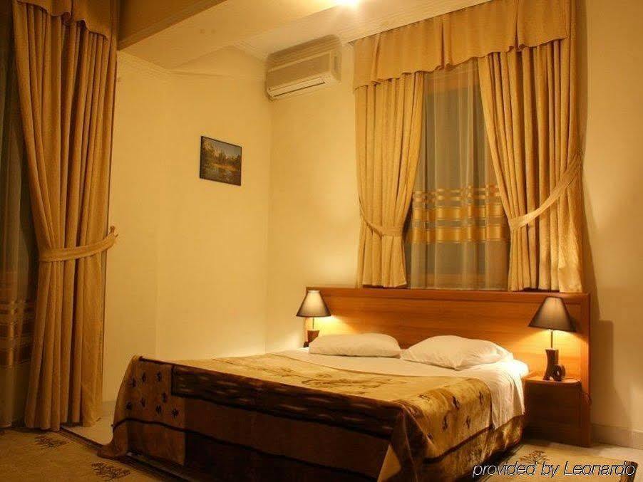 Baron Hotel Tirana