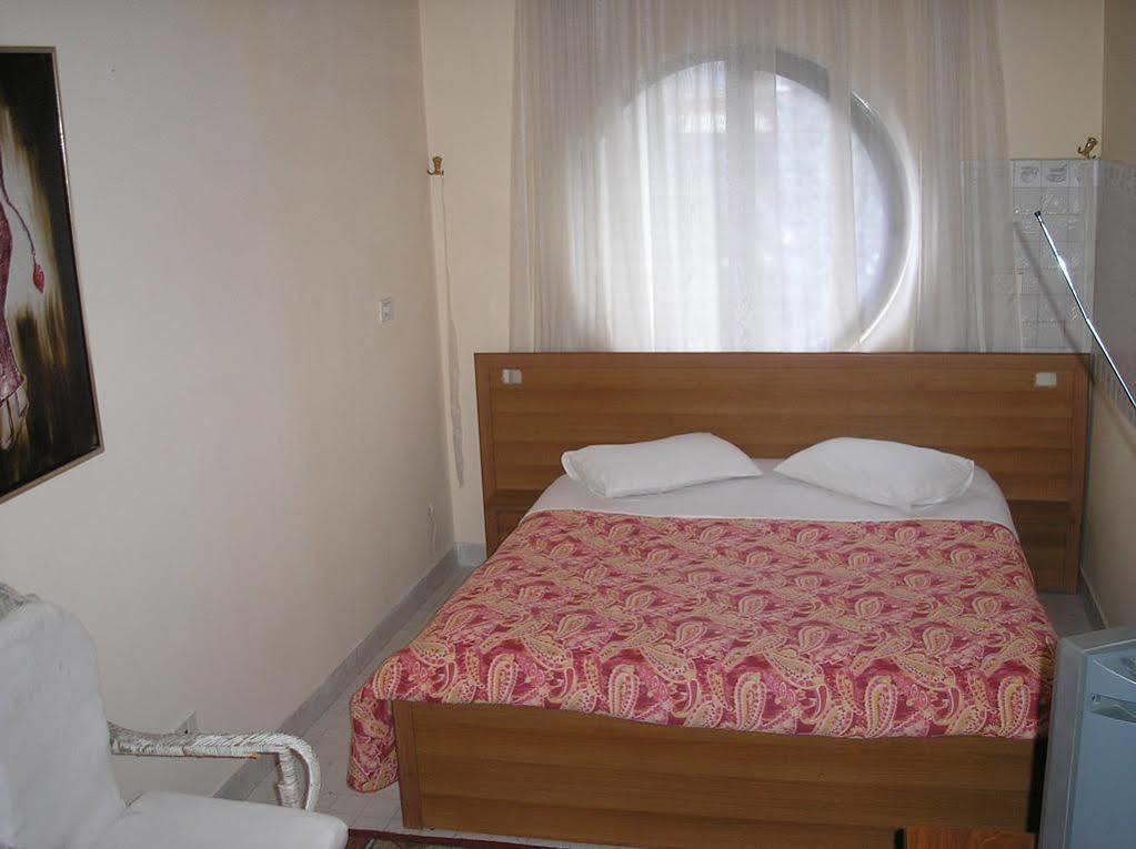 Baron 3* Tirana